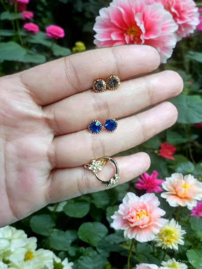 Sari gold plated Stud earrings