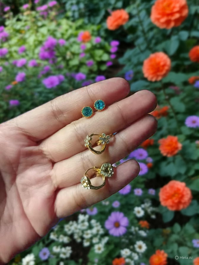 Sari gold plated Stud earrings